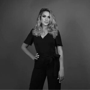 Meet your Posher, Kelli